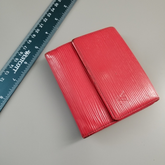 LOUIS VUITTON Red Epi Portefeuille tresor wallet - Picture 10 of 16